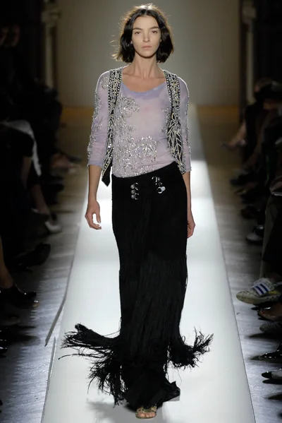 Look 25
